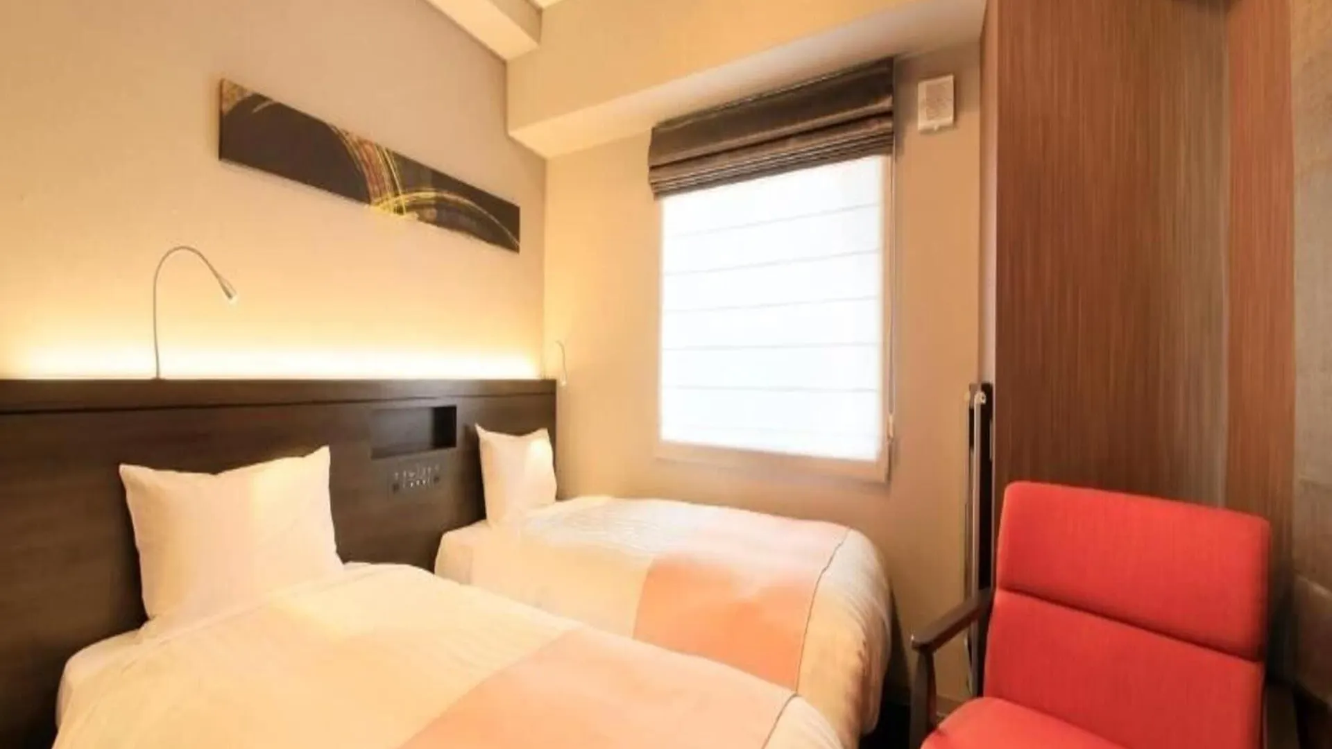 S-Peria Inn Osaka Hommachi 4*,  Japón