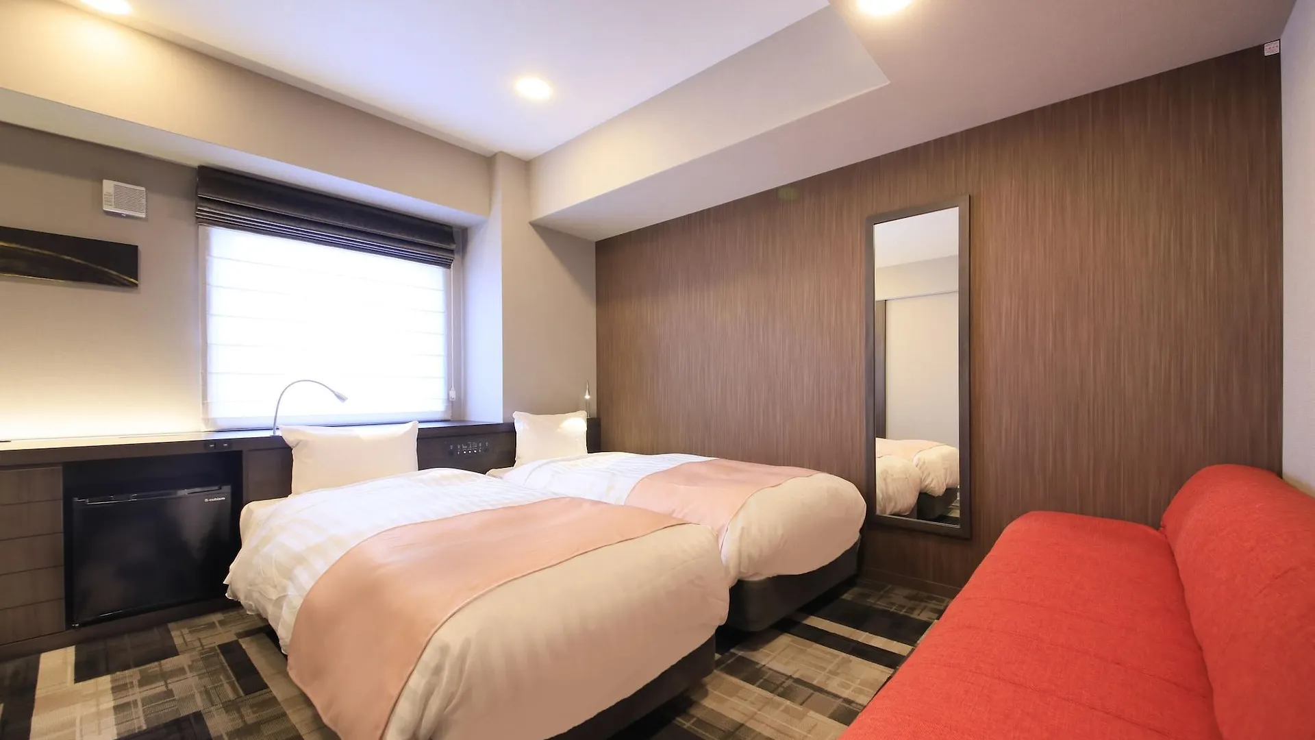 S-Peria Inn Osaka Hommachi 4*,