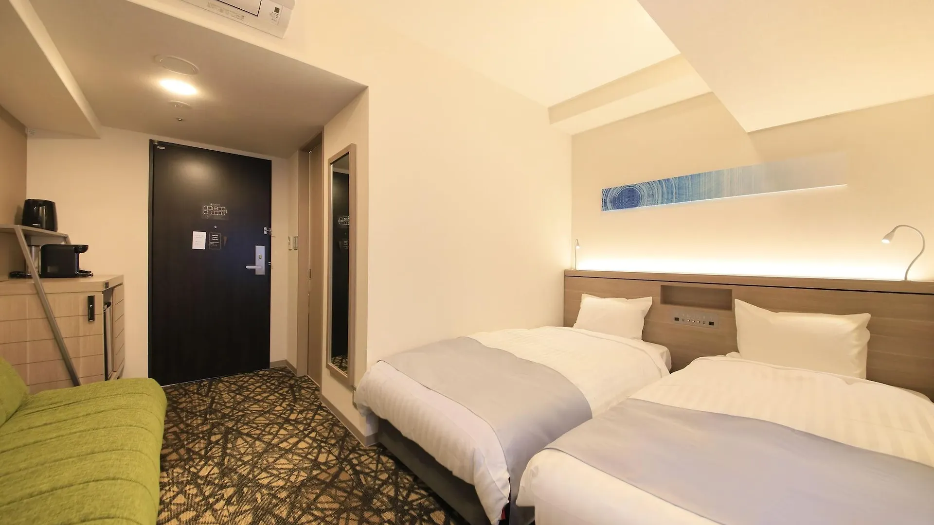 S-Peria Inn Osaka Hommachi Hotel