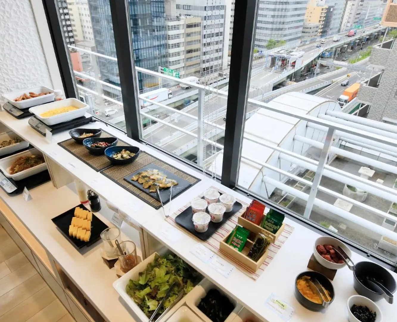 S-Peria Inn Osaka Hommachi